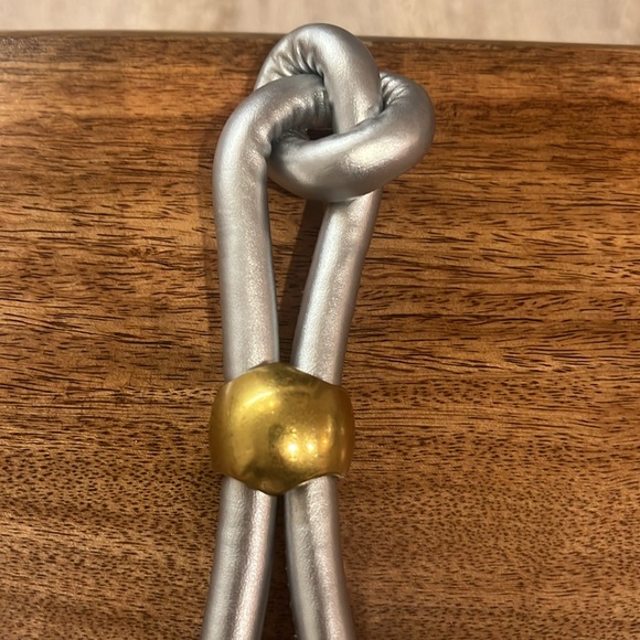 Silver Woven Dumpling Bag NWOT - Picture 9 of 10